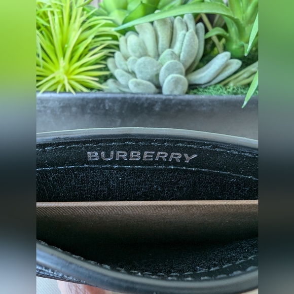 Brand New Burberry Money Clip Card Case - Picture 6 of 10